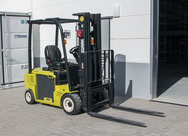 What Are The Latest Forklift Innovations Transforming Global Logistics