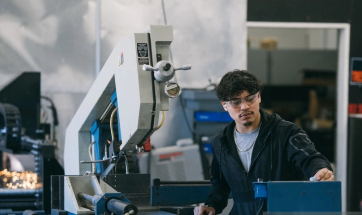 What Makes Top CNC Programming Software Essential for Precision Machining