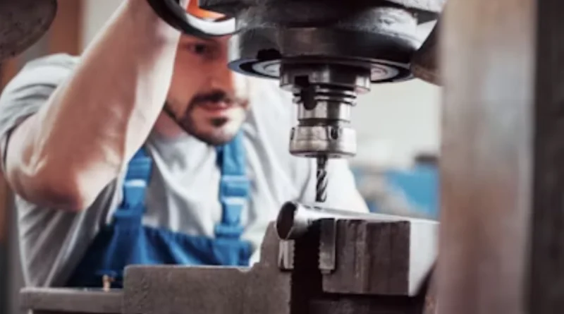 What Makes A Vertical Machining Center Essential In Modern Precision Manufacturing