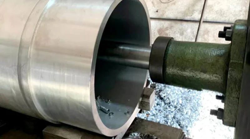 How to Decide Between Boring and Reaming for High Nickel or Titanium Alloys