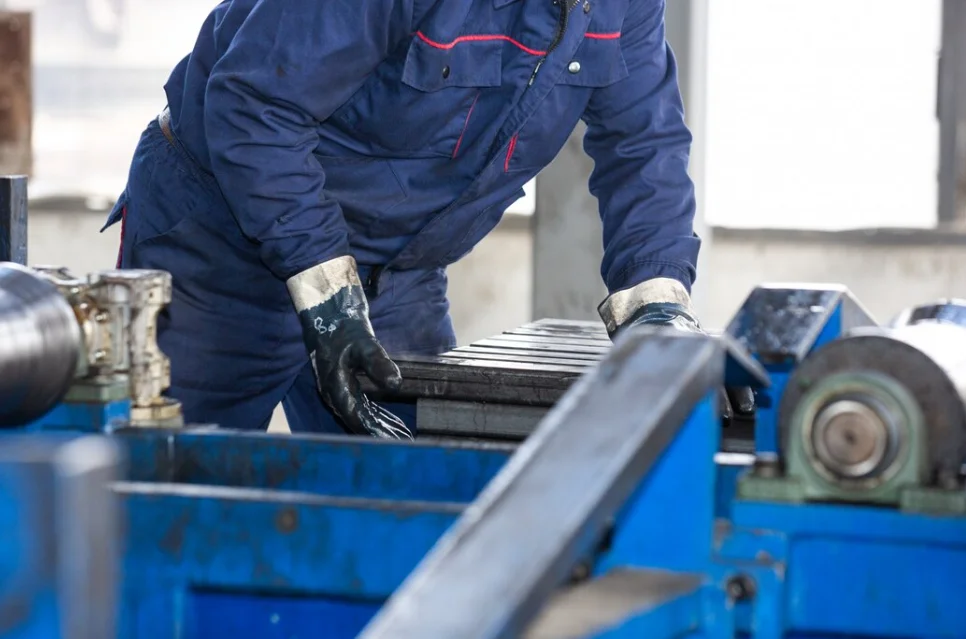 What Makes The Bead Blasting Process Essential For CNC Machined Parts