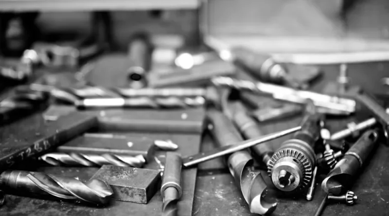 How AI Enhances Tool Wear and Tool Life Estimation in Real-Time Machining