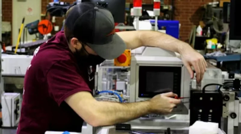 What Makes CNC Machining Centers Essential in Modern Manufacturing