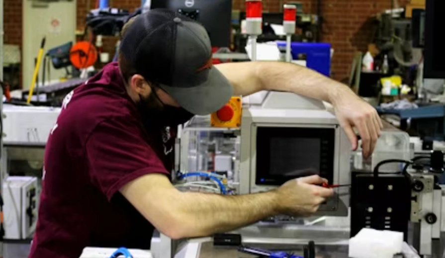 What Makes CNC Machining Centers Essential in Modern Manufacturing