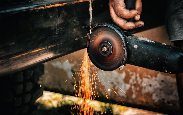 What Can a Milwaukee Metal Cutting Saw Teach About Using a Flush Trim Router Bit