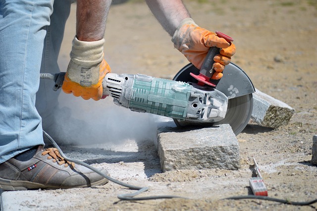 tile cutting machine