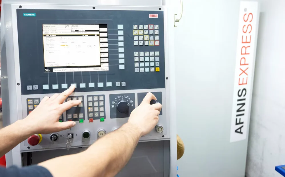 How Can a CNC Lathe Setter Master Advanced Troubleshooting in 2026