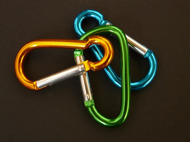 clear anodized aluminum finish