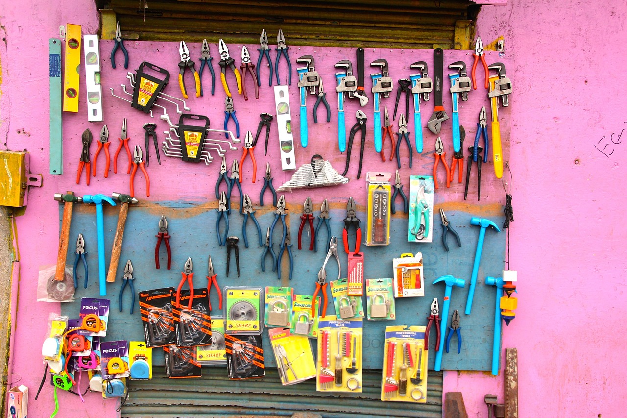 What Are Diagonal Cutting Pliers and How Do You Choose the Best Pair?