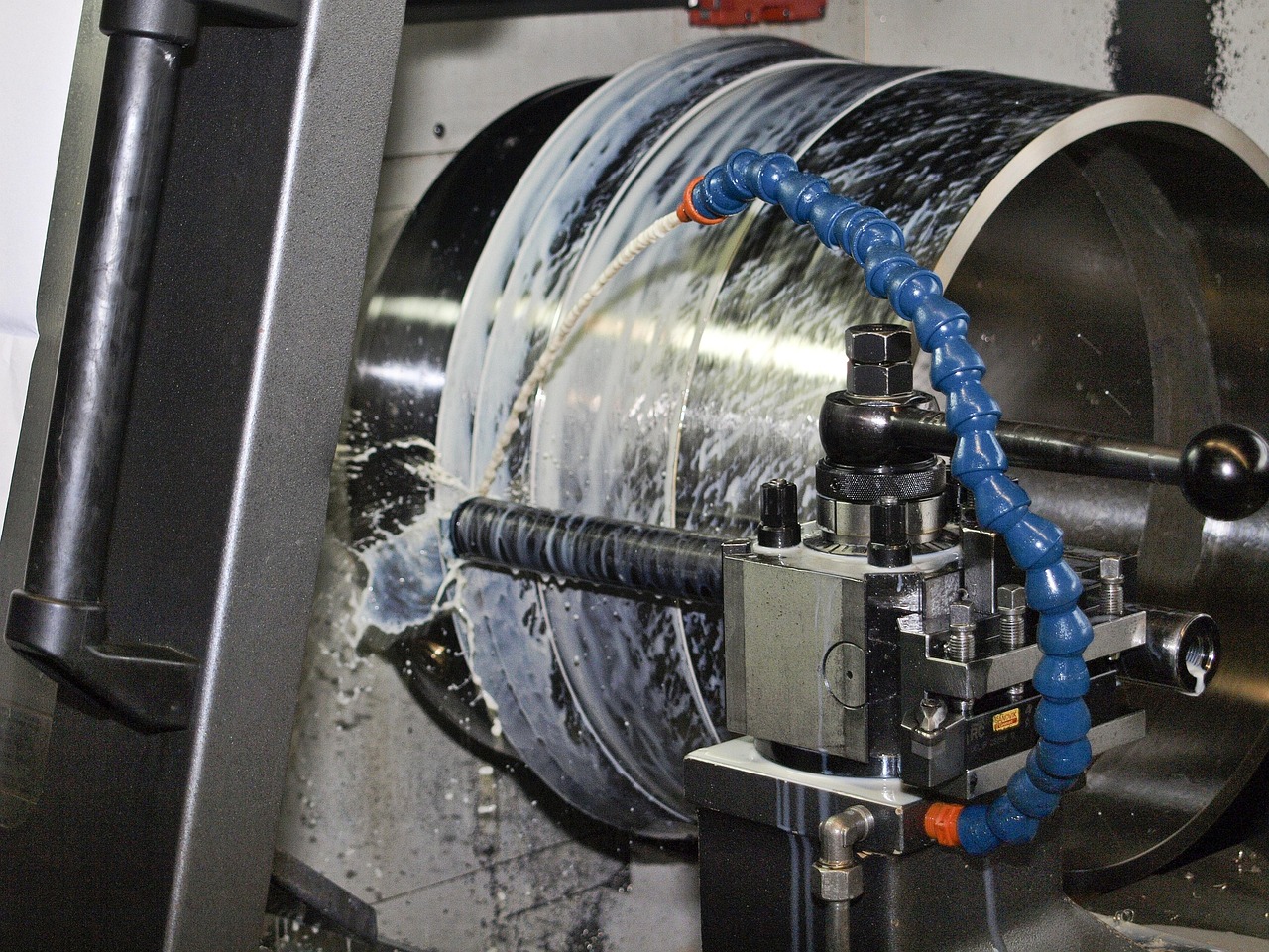 What Makes a CNC Metal Lathe the Best Choice for Precision Metal Parts?