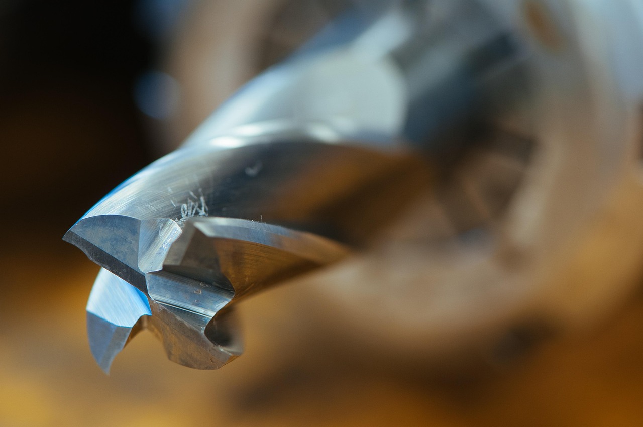 How do Precision Cutting Tools Improve Part Quality and Shop Profit?