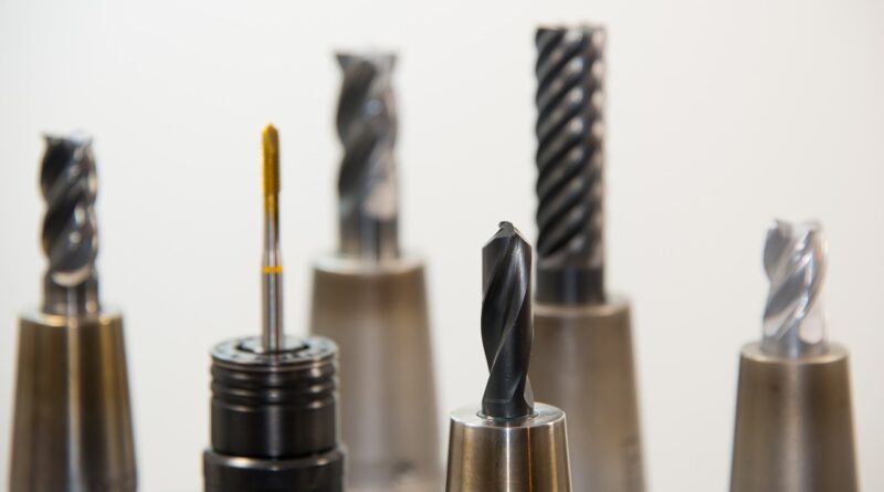 drill, taps, thread, milling, milling machine, tool, metal, metal processing, industry, cnc, rotate, machine, cnc machine, production, lathe, to cut, metal construction, drill head, engineering, rounding, drilling machine, mechanics, technology, cutting