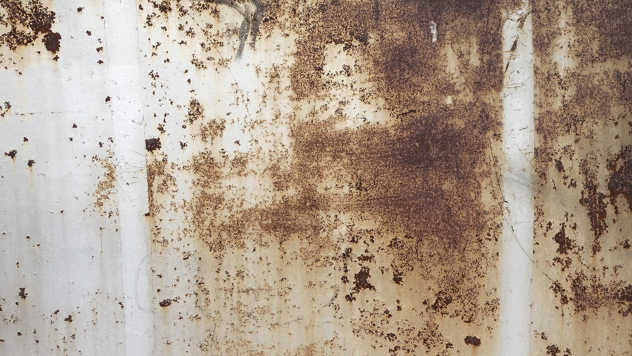 Which Steel Surface Treatments Give the Best Corrosion and Wear Protection?