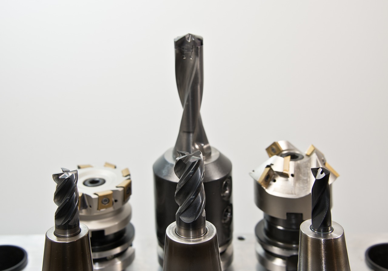 drill, milling, milling machine, tool, metal, metal processing, industry, cnc, rotate, machine, cnc machine, production, lathe, cutting, to cut, metal construction, drill head, engineering, rounding, drilling machine, mechanics, technology
