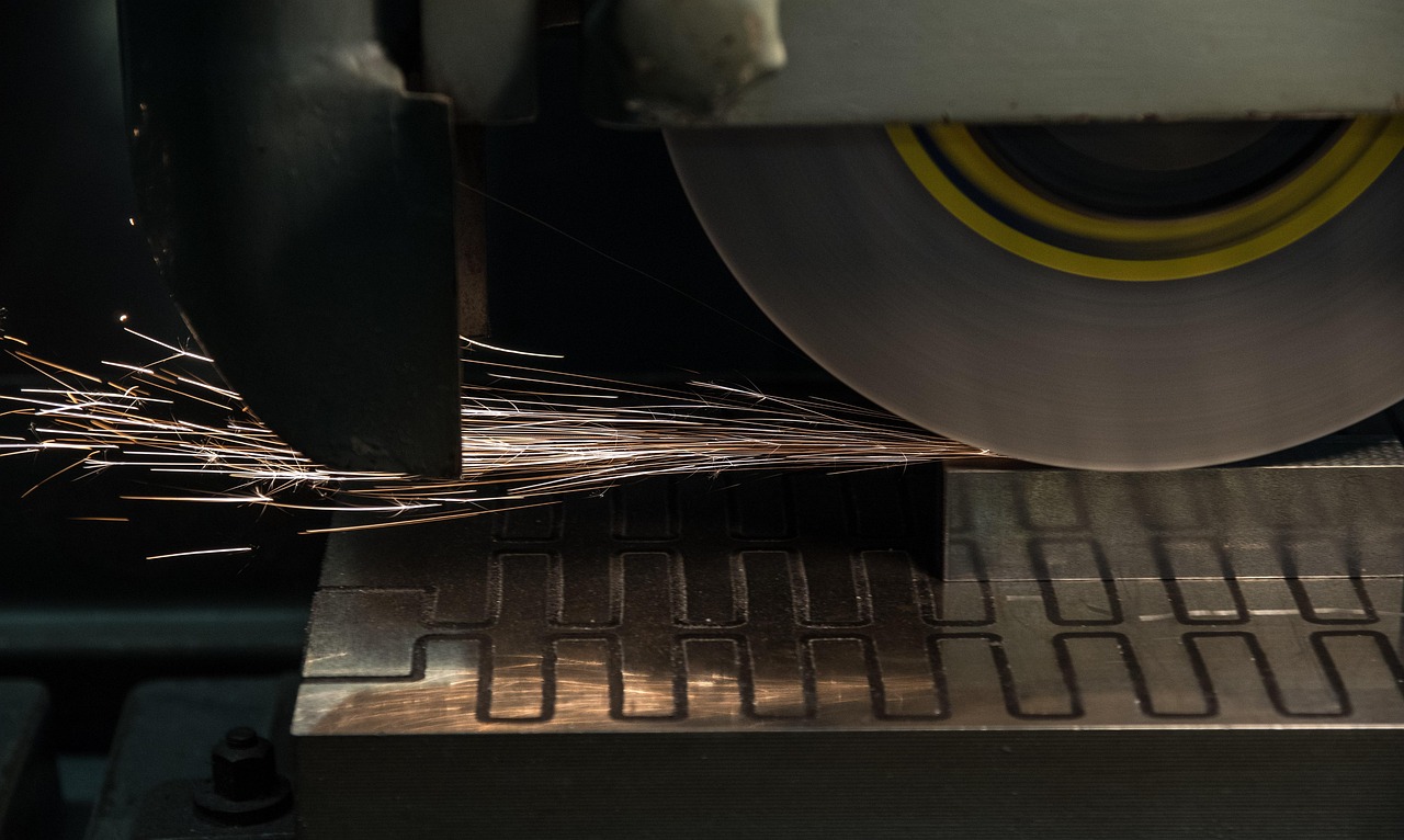 grinding machine, flying sparks, industry, craft, machine, tool, metal processing, production, work, technology, industrial plant, grinding machine, grinding machine, grinding machine, grinding machine, grinding machine