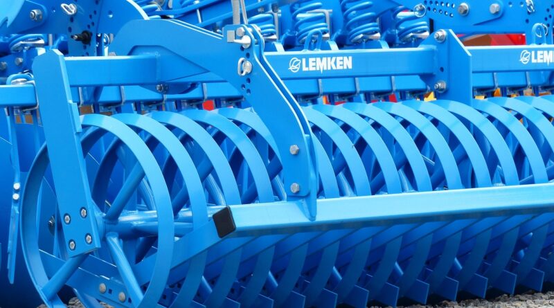 short disc harrow, harrow, equipment, agriculture, farm yard, tools, machine, blue, agricultural, tillage equipment, loosen, sedimental crush, striegel, fields, floor, machining device, agricultural machine
