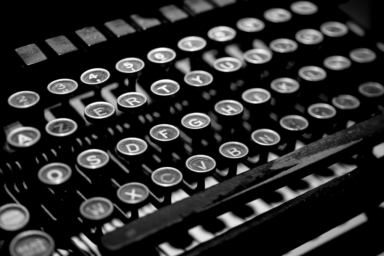 typewriter, antique, vintage, old, writer, retro, type, letter, paper, author, machine, office, sheet, text, equipment, black, secretary, nostalgia, journalism, journalist, page, book, gray office, gray book, gray books, gray paper, gray letter, gray vintage, gray retro, gray old, typewriter, typewriter, typewriter, typewriter, typewriter, writer, author