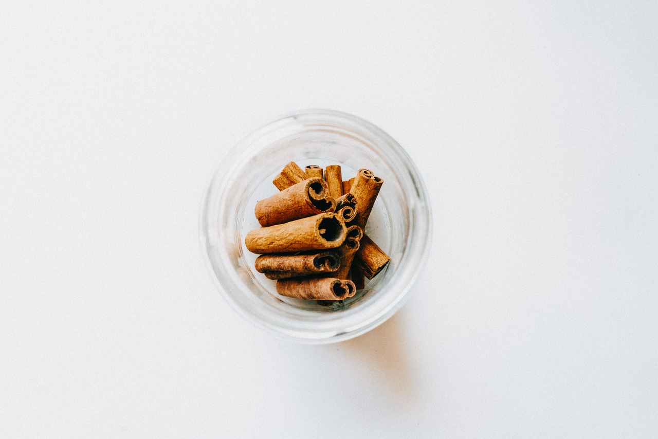 cinnamon, spices, smell, kitchen, ingredients, cake shop, food, healthy, condiments, season, power, cinnamon, cinnamon, cinnamon, cinnamon, cinnamon