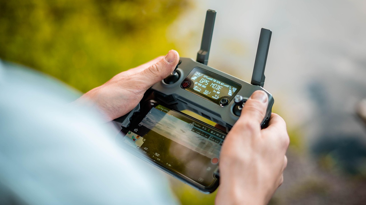 remote control, drone remote control, drone, robot, propeller, flying, quadrocopter, camera, spy, technology, hobby, electronics, plane, remotely controlled, control, flight, flying object, helicopter, photography, aircraft, aerial photography