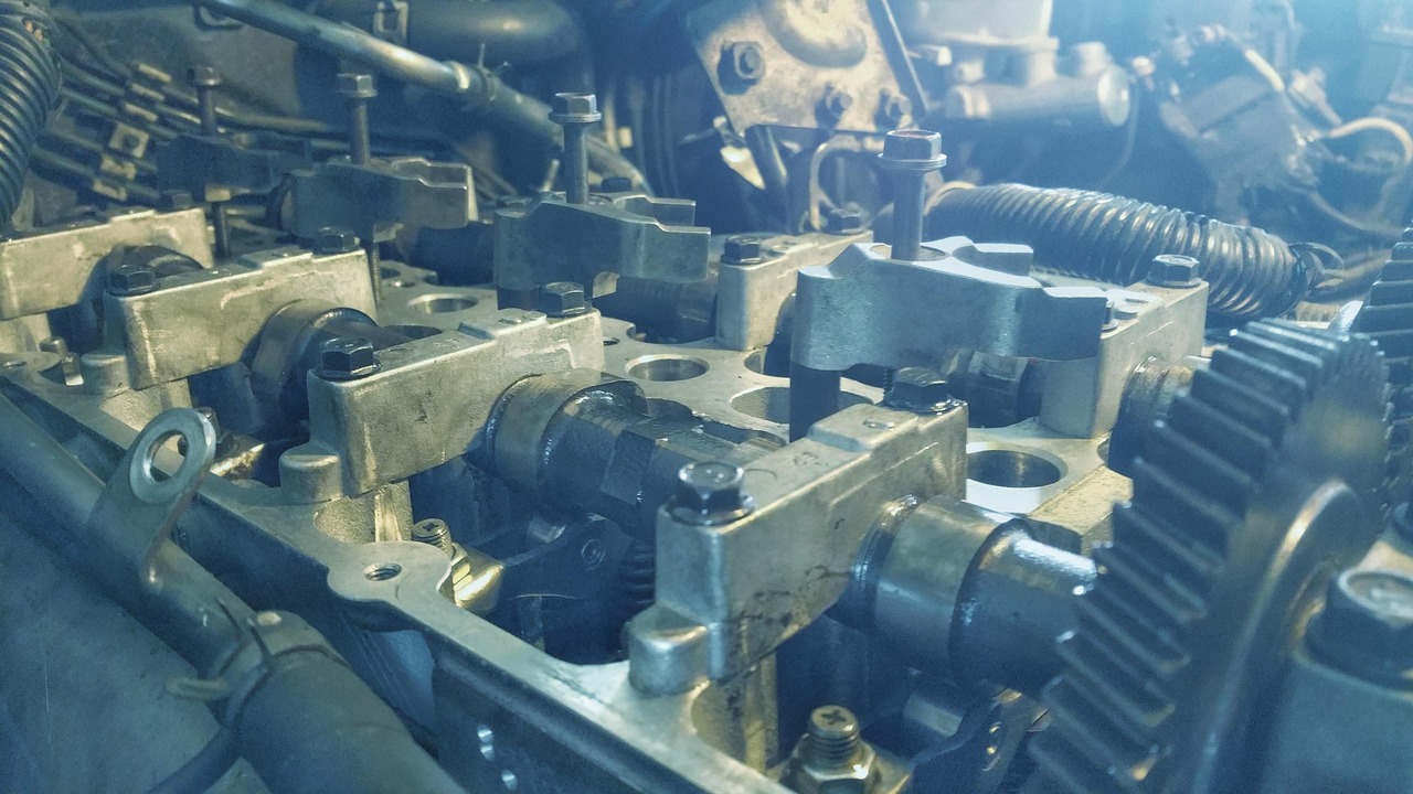 Mechanics of machining explained through forces, chips, heat, and tool wear
