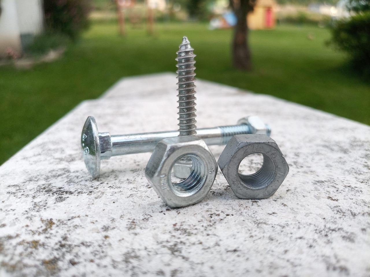 screw, screws, mother, thread, wood screws, steel, nut, structure, tool, irons, metal, assembling, fitting, joints, detail, machining, work