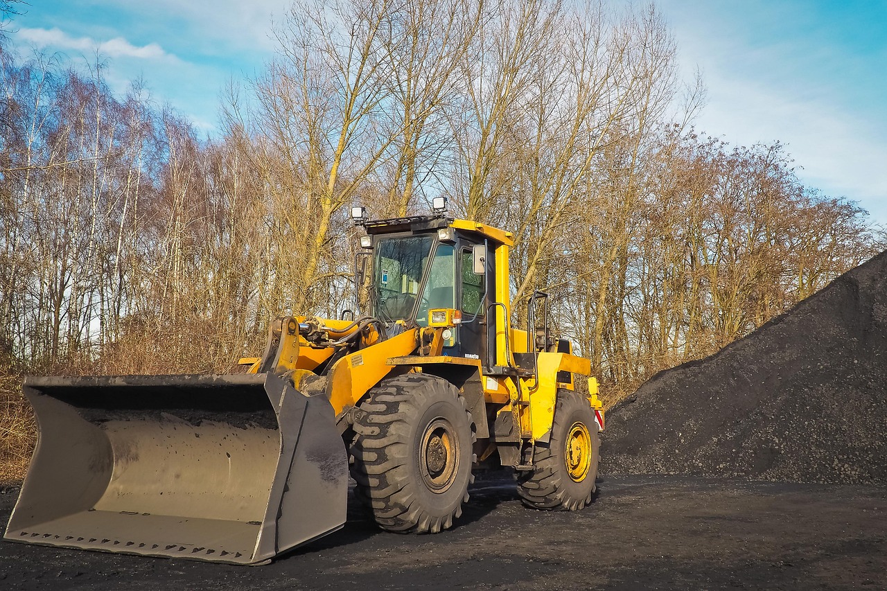 Wheel loader guide for sizing, attachments, safety, and ownership cost