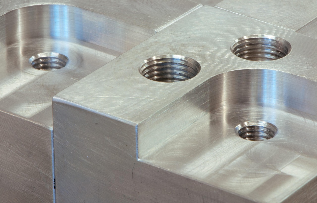 Surface machining explained for precision parts and finish control