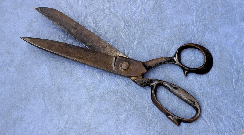 scissors, old, wallpaper 4k, cool backgrounds, sewing, tailored, laptop wallpaper, work, couture, desktop backgrounds, 4k wallpaper, free background, free wallpaper, dress, 4k wallpaper 1920x1080, high, background, windows wallpaper, textile, tool, antique, wallpaper hd, retro, stroke, vintage, mac wallpaper, linen, hd wallpaper, full hd wallpaper, fine, ponk, tailor, gold, beautiful wallpaper, life, trade, sew, thread