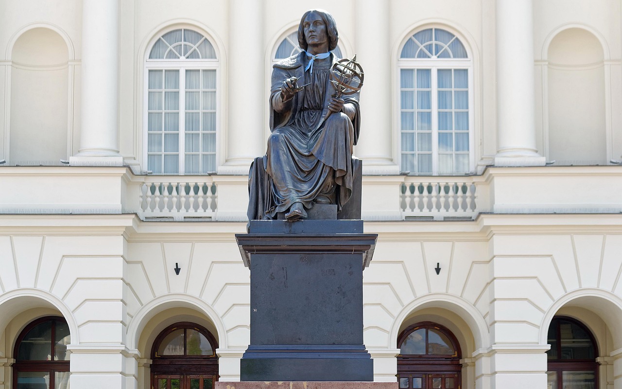 statue, sculpture, metal, a scientist, polish, science, building, museum, the art, memorial