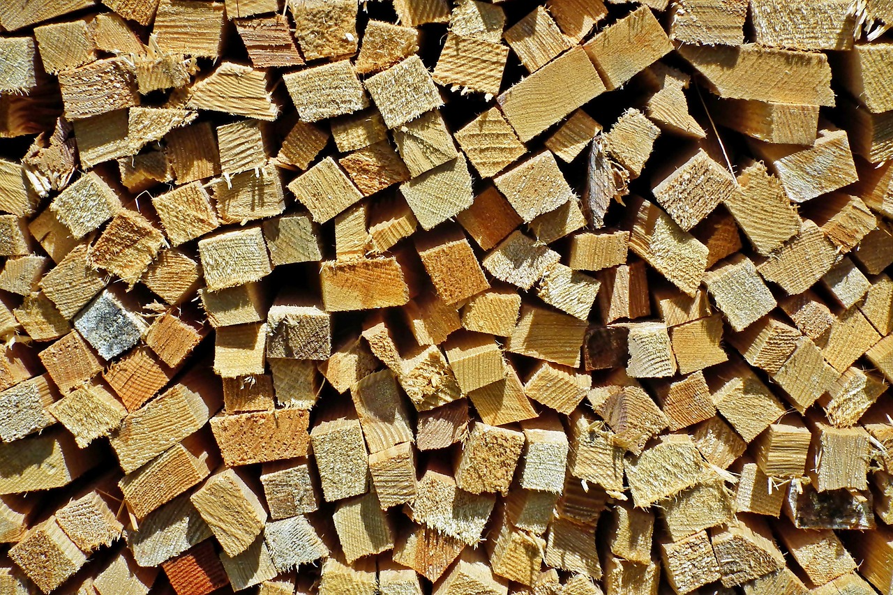 Dremel wood cutting guide for clean small-scale work